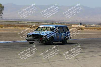 media/Oct-01-2022-24 Hours of Lemons (Sat) [[0fb1f7cfb1]]/10am (Front Straight)/